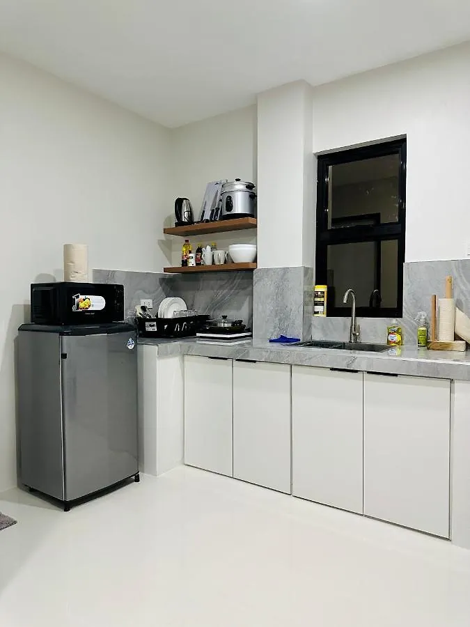 Modern Cozy Apartment 1 - Netflix & Free Parking Angeles