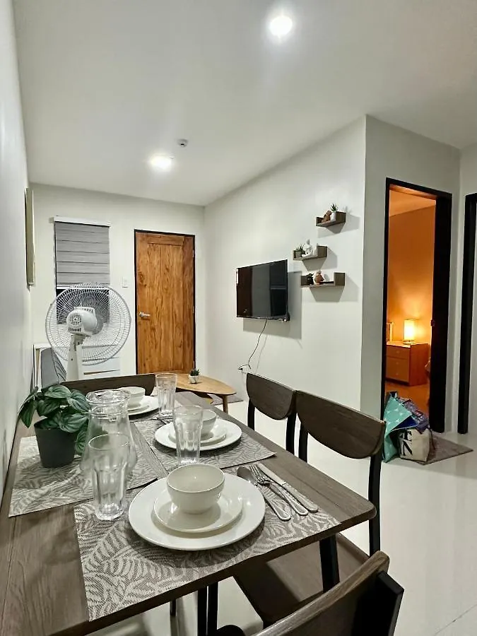 Modern Cozy Apartment 1 - Netflix & Free Parking Angeles