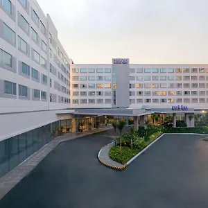 Park By Radisson Clark Hotel